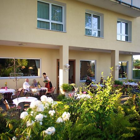 Hotel & Restaurant Dornweiler Hof Illertissen Eksteriør billede