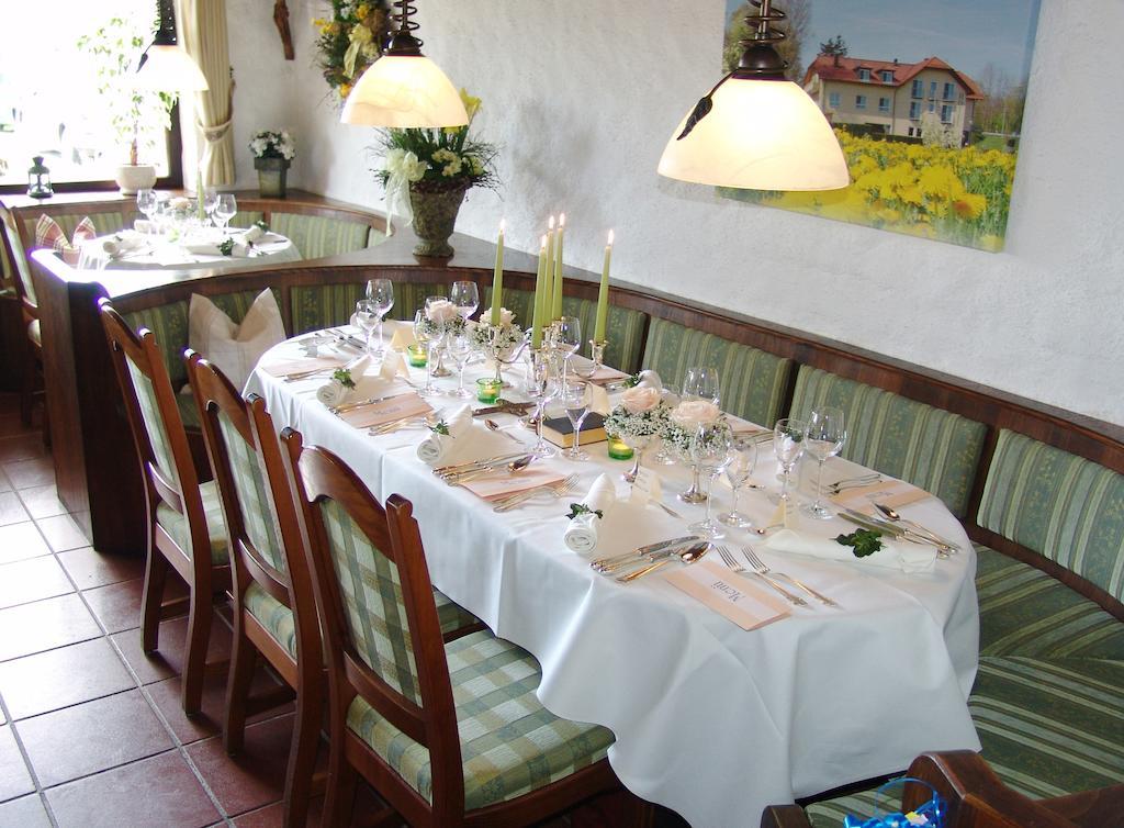 Hotel & Restaurant Dornweiler Hof Illertissen Eksteriør billede
