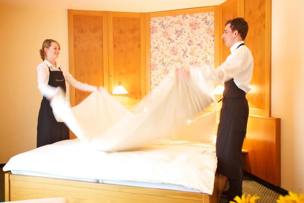 Hotel & Restaurant Dornweiler Hof Illertissen Eksteriør billede