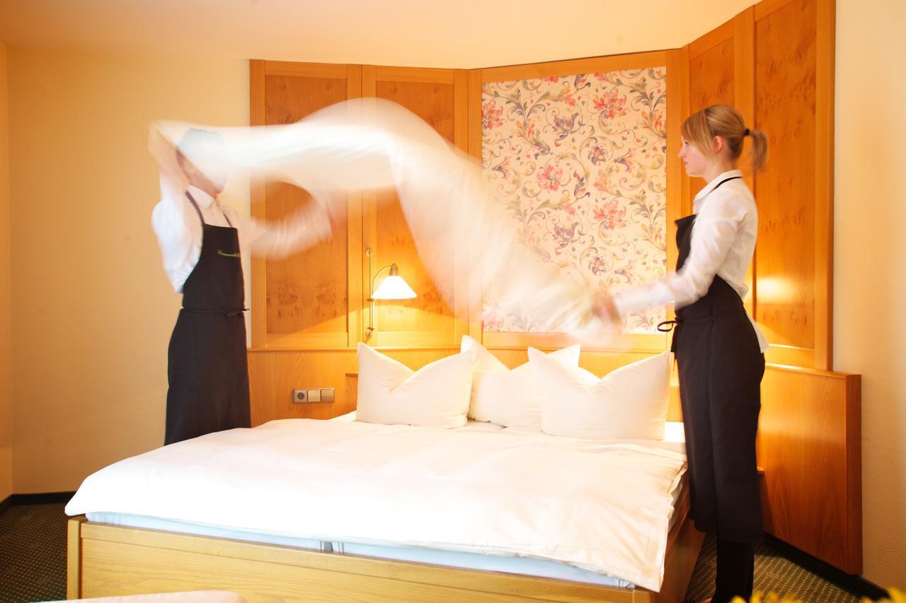 Hotel & Restaurant Dornweiler Hof Illertissen Eksteriør billede