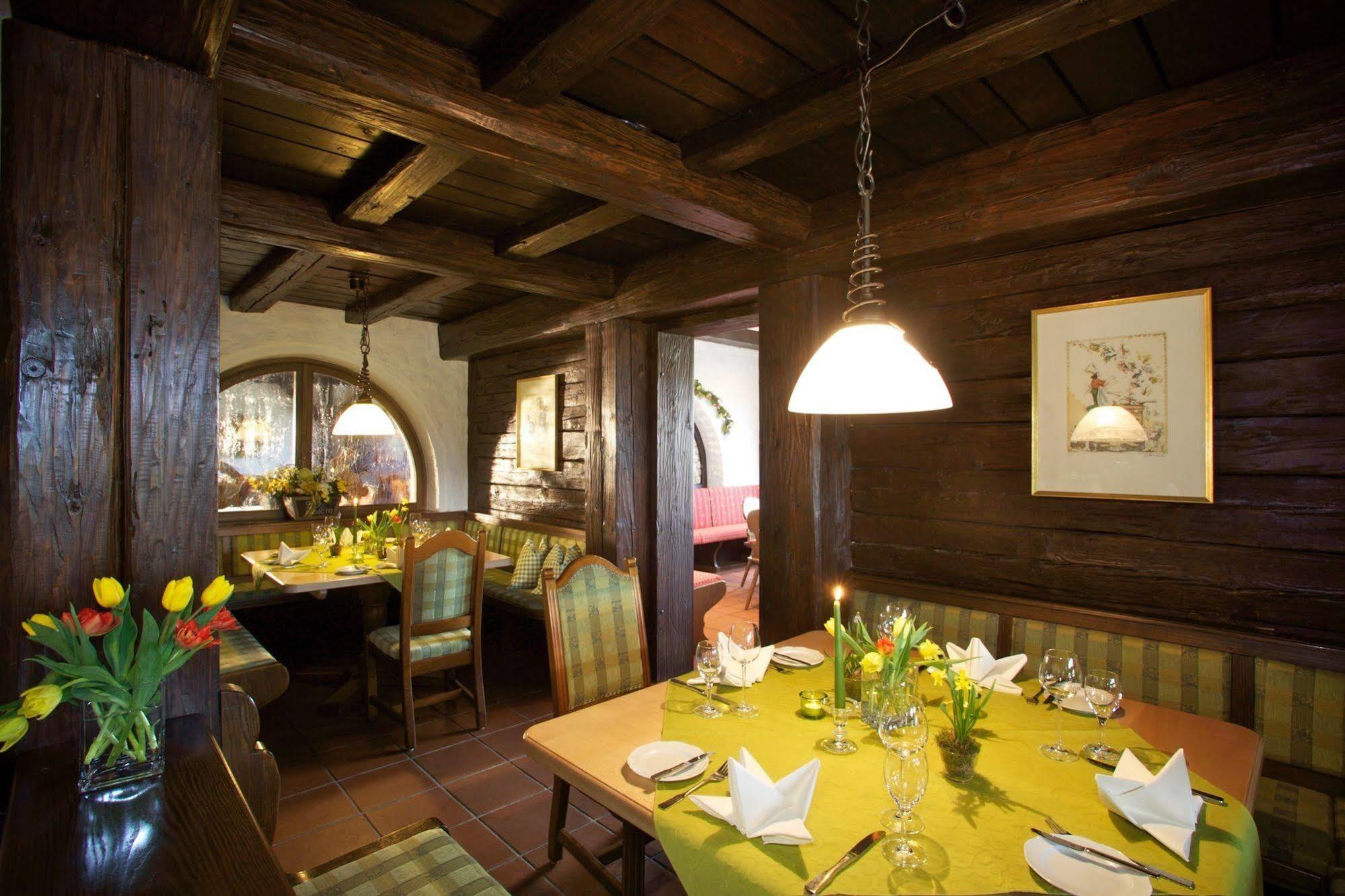 Hotel & Restaurant Dornweiler Hof Illertissen Eksteriør billede