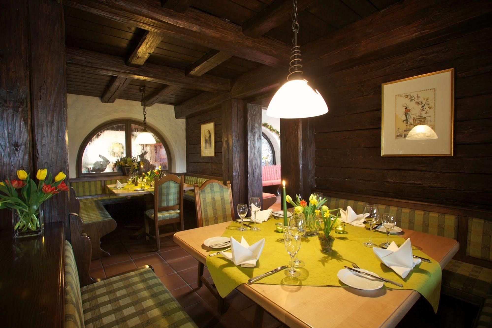 Hotel & Restaurant Dornweiler Hof Illertissen Eksteriør billede